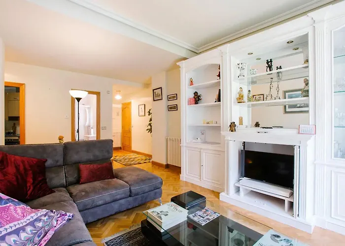 Modern In Donostia, 75 M² With Jacuzzi. San Sebastián