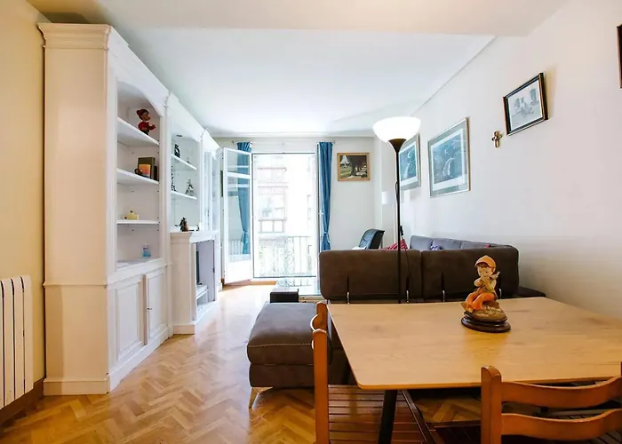 Modern In Donostia, 75 M² With Jacuzzi. Apartman *