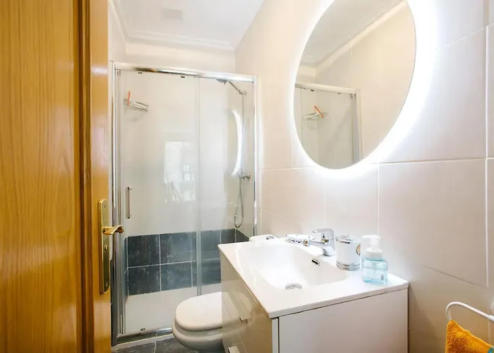 Modern In Donostia, 75 M² With Jacuzzi. Apartman San Sebastián