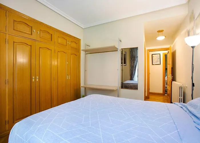 Modern In Donostia, 75 M² With Jacuzzi. Apartman