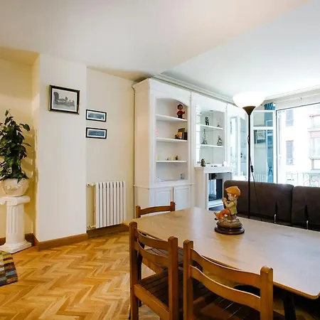 Daire Modern In Donostia, 75 M² With Jacuzzi. San Sebastián