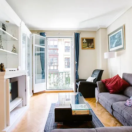 Апартаменты Modern In Donostia, 75 M² With Jacuzzi.