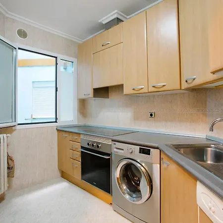 Апартаменты Modern In Donostia, 75 M² With Jacuzzi. *