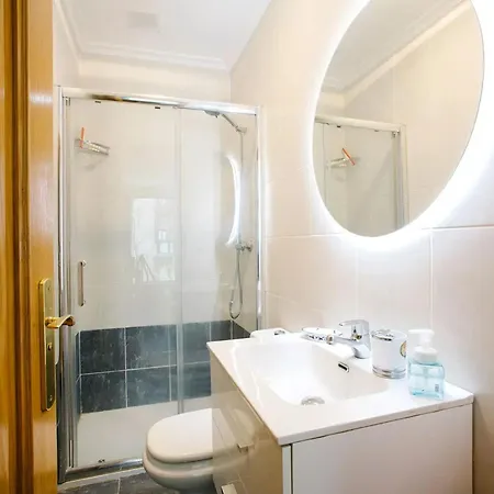Modern In Donostia, 75 M² With Jacuzzi. Апартаменты Сан-Себастьян