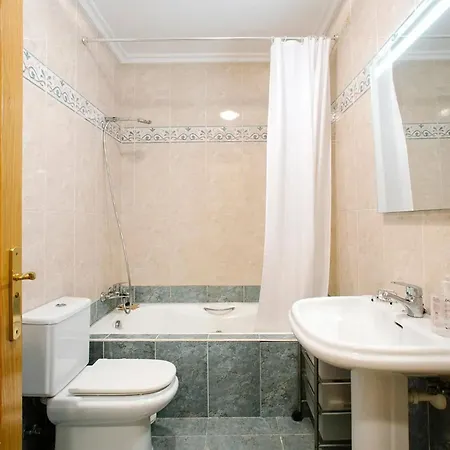 Апартаменты Modern In Donostia, 75 M² With Jacuzzi. Сан-Себастьян