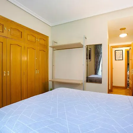 Modern In Donostia 75 M² With Jacuzzi Apartment