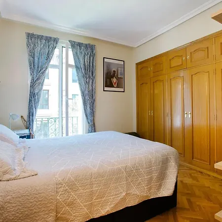 公寓 Modern In Donostia, 75 M² With Jacuzzi.