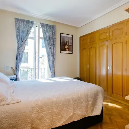 Appartement Modern In Donostia, 75 M² With Jacuzzi. *