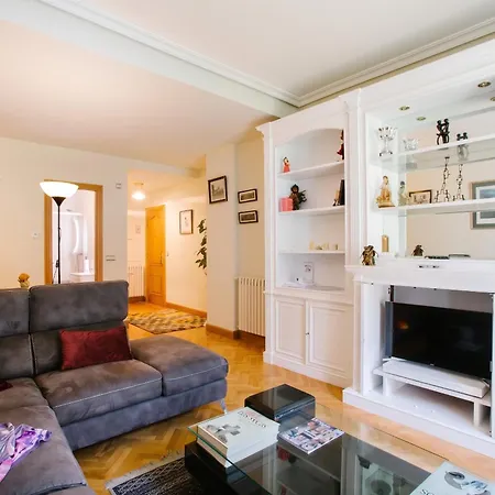 Appartement Modern In Donostia, 75 M² With Jacuzzi.