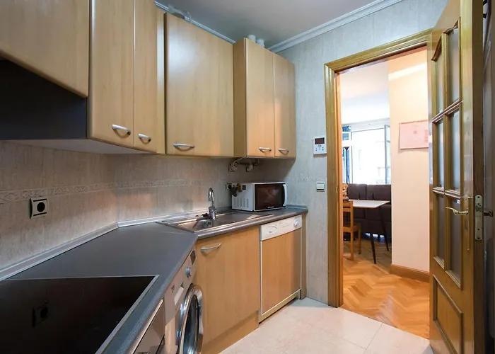 Modern In Donostia, 75 M² With Jacuzzi. Daire