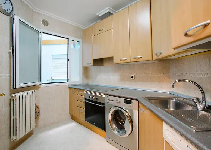 Daire Modern In Donostia, 75 M² With Jacuzzi. *