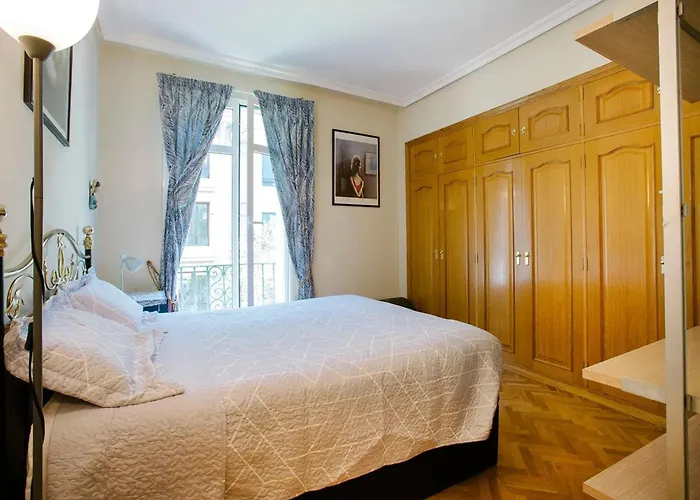 Daire Modern In Donostia, 75 M² With Jacuzzi.